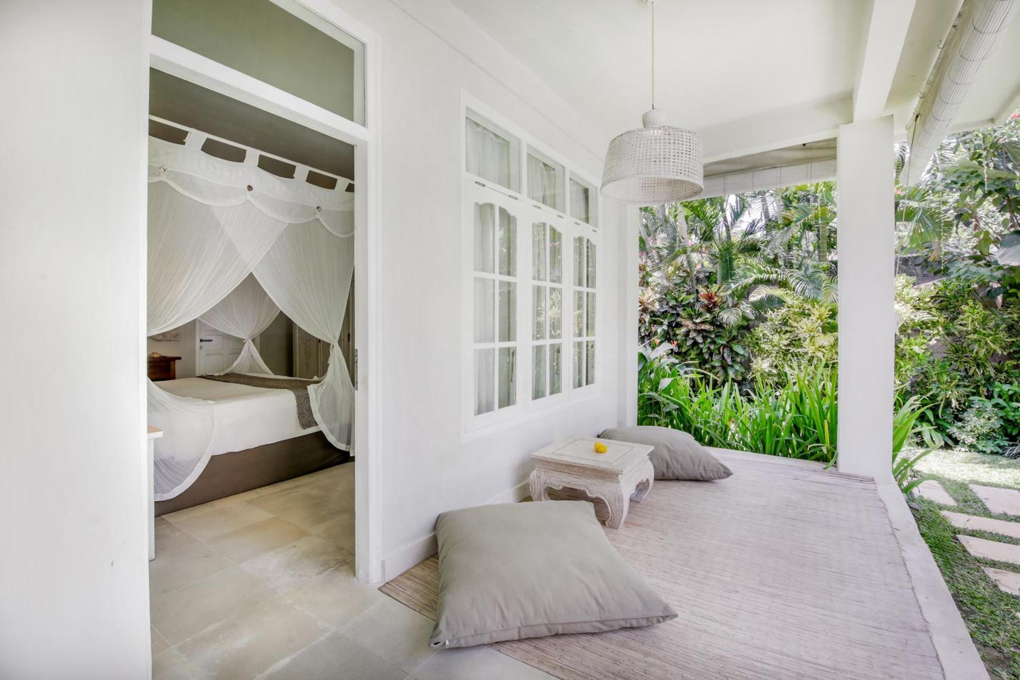 Villa Lodek Deluxe Seminyak  Exterior photo